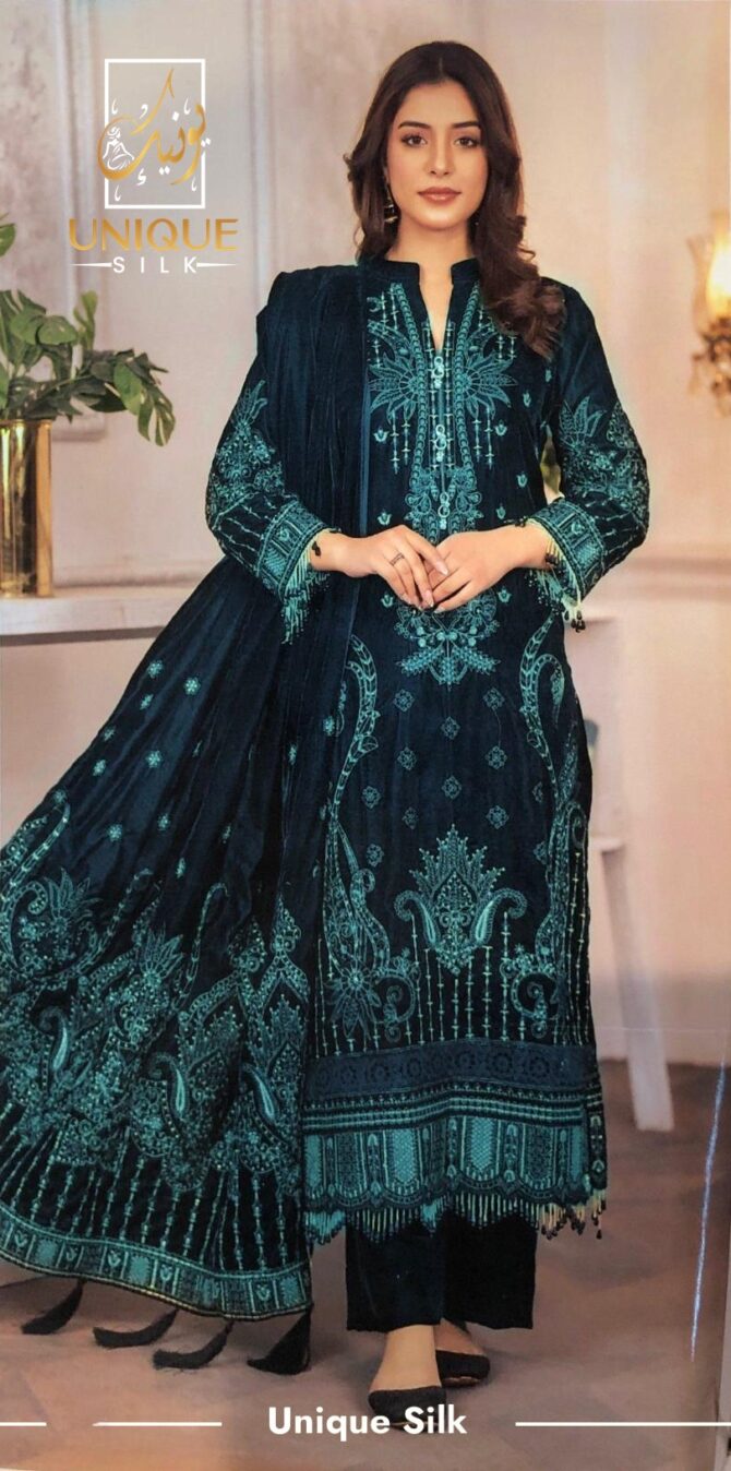 Marine Embroedered Pure Velvet Jan e Tamanna - Image 4